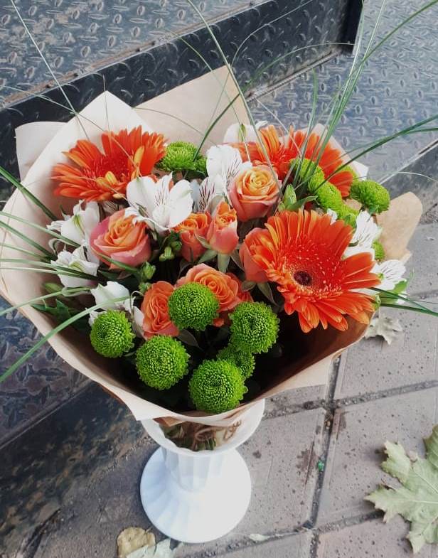 Букет цветов из: Герберы, Хризантемы, Альстромерии и Розы в Поселок Памяти 13 Борцов
