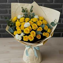 Букет цветов из:  Розы в Поселок Памяти 13 Борцов