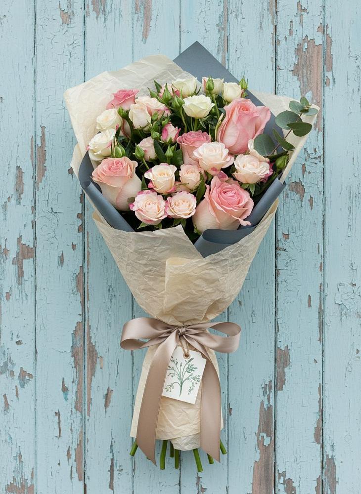 Букет цветов из: Розы в Поселок Памяти 13 Борцов