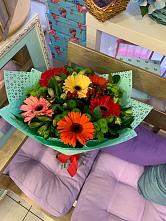 Букет цветов из:  Герберы, Хризантемы и Альстромерии #REPLACE_PRED# Поселок Памяти 13 Борцов