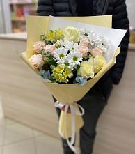 Букет цветов из:  Альстромерии, Розы и Хризантемы в Поселок Памяти 13 Борцов