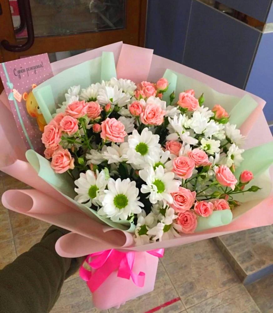 Букет цветов из: Розы и Хризантемы в Поселок Памяти 13 Борцов