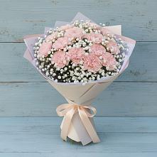 Букет цветов из:  Гвоздики в Поселок Памяти 13 Борцов