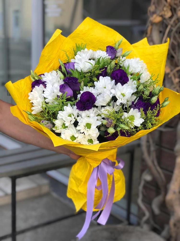 Букет цветов из: Ирисы, Хризантемы и Ромашки в Поселок Памяти 13 Борцов