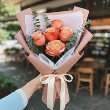 Букет цветов из:  Розы в Поселок Памяти 13 Борцов