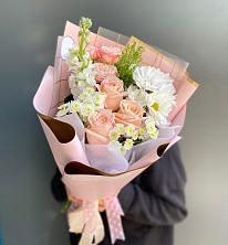 Букет цветов из:  Хризантемы и Розы в Поселок Памяти 13 Борцов