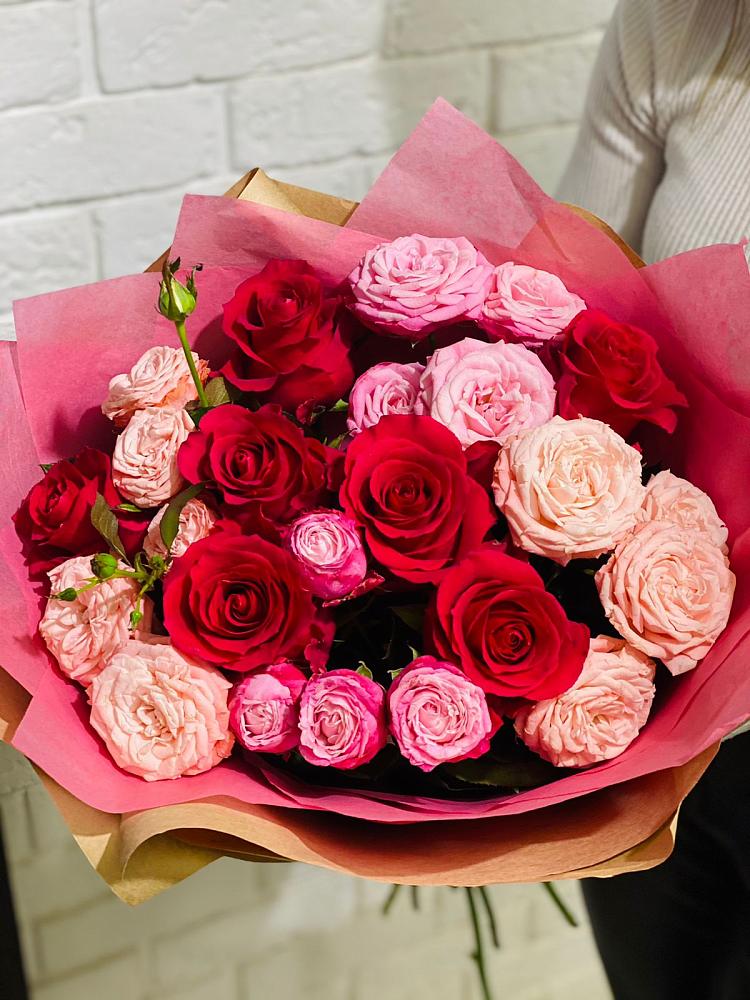 Букет цветов из: Розы в Поселок Памяти 13 Борцов