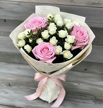 Букет цветов из:  Розы в Поселок Памяти 13 Борцов