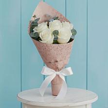 Букет цветов из:  Розы в Поселок Памяти 13 Борцов