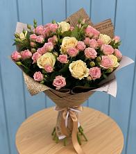 Букет цветов из:  Розы в Поселок Памяти 13 Борцов