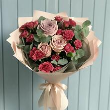 Букет цветов из:  Гвоздики и Розы в Поселок Памяти 13 Борцов