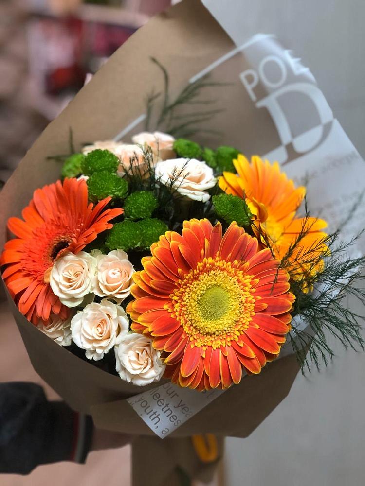 Букет цветов из: Герберы, Хризантемы и Розы в Поселок Памяти 13 Борцов