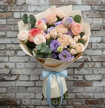 Букет цветов из:  Розы, Лизиантусы и Гвоздики в Поселок Памяти 13 Борцов